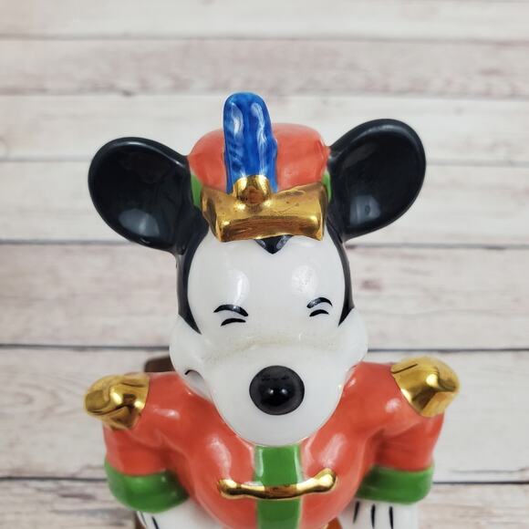 Disney Mickey Mouse Salt and Pepper Shakers - Picture 7 of 15